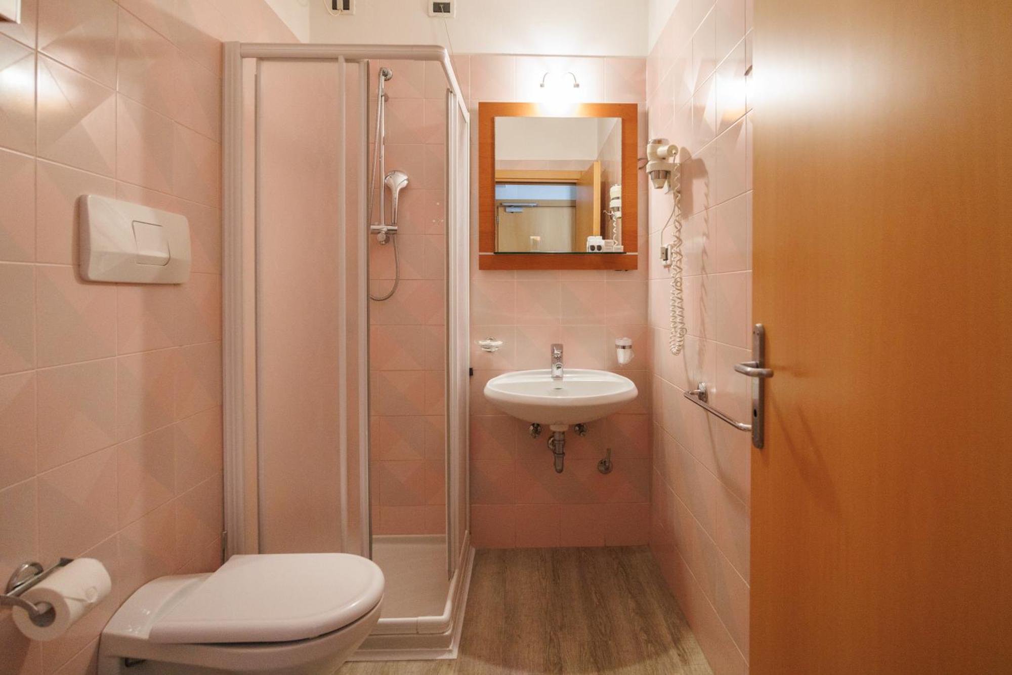 Club Hotel E Residence La Vela Торболе Экстерьер фото