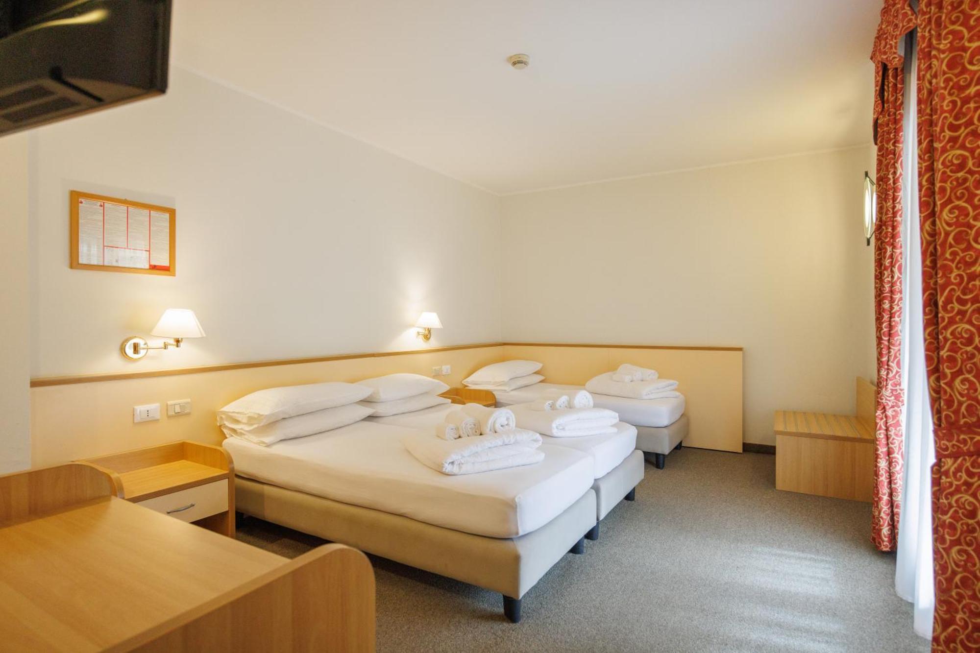 Club Hotel E Residence La Vela Торболе Экстерьер фото