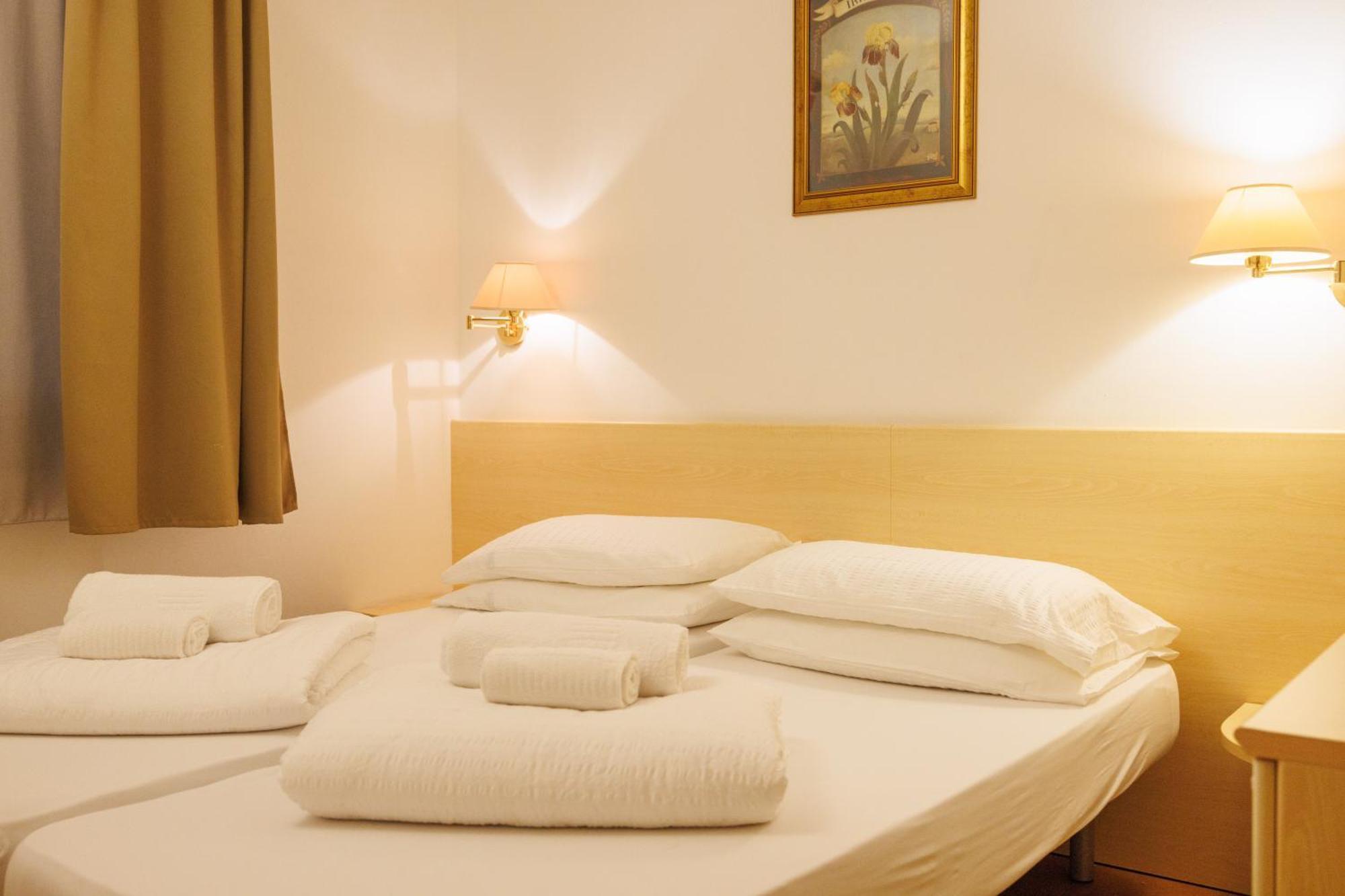 Club Hotel E Residence La Vela Торболе Экстерьер фото