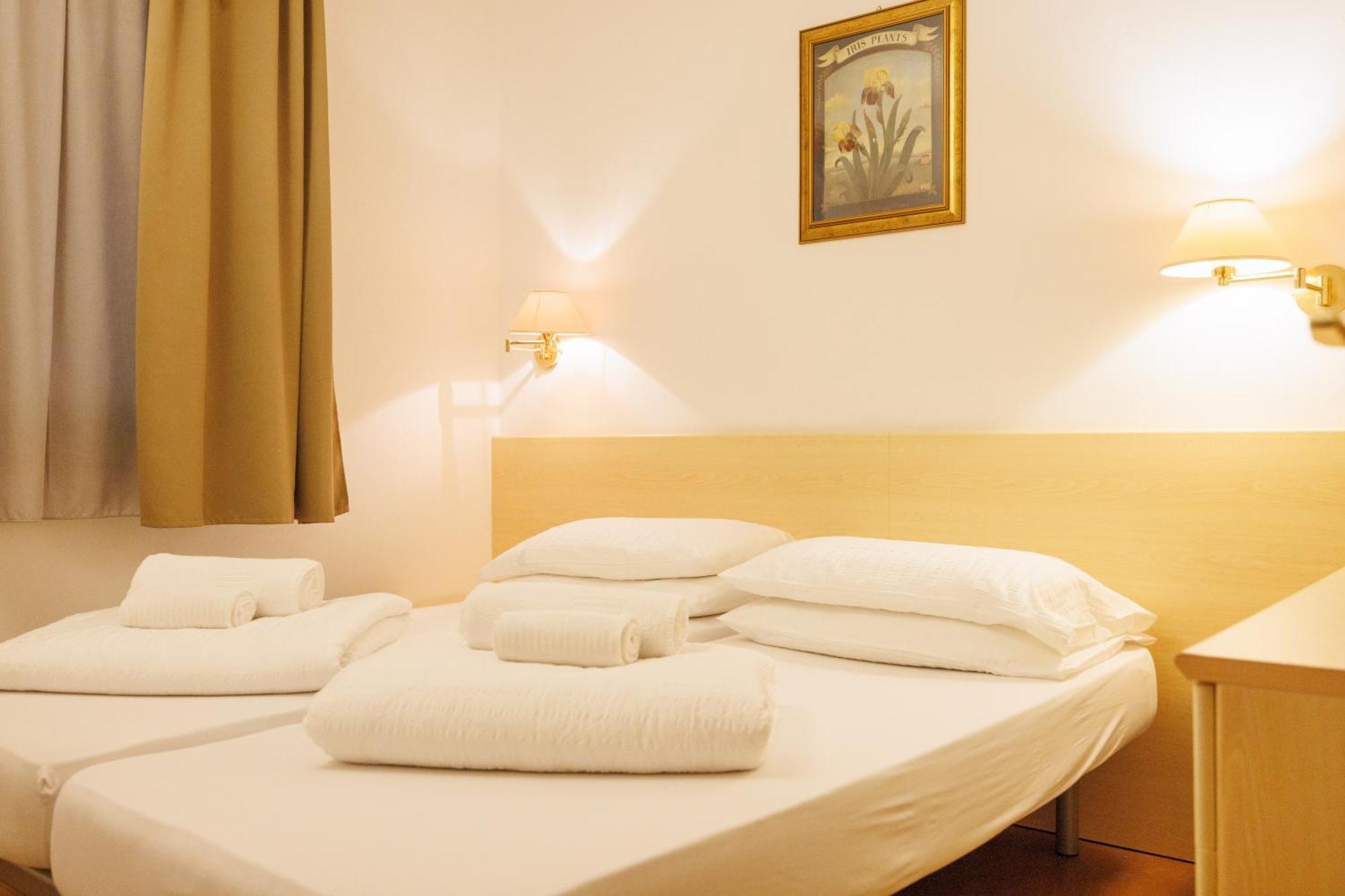 Club Hotel E Residence La Vela Торболе Экстерьер фото